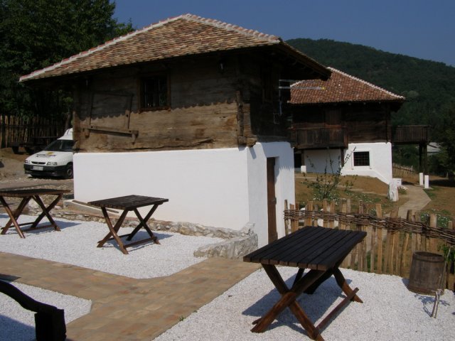 P8030367_resize.JPG, 64 KB